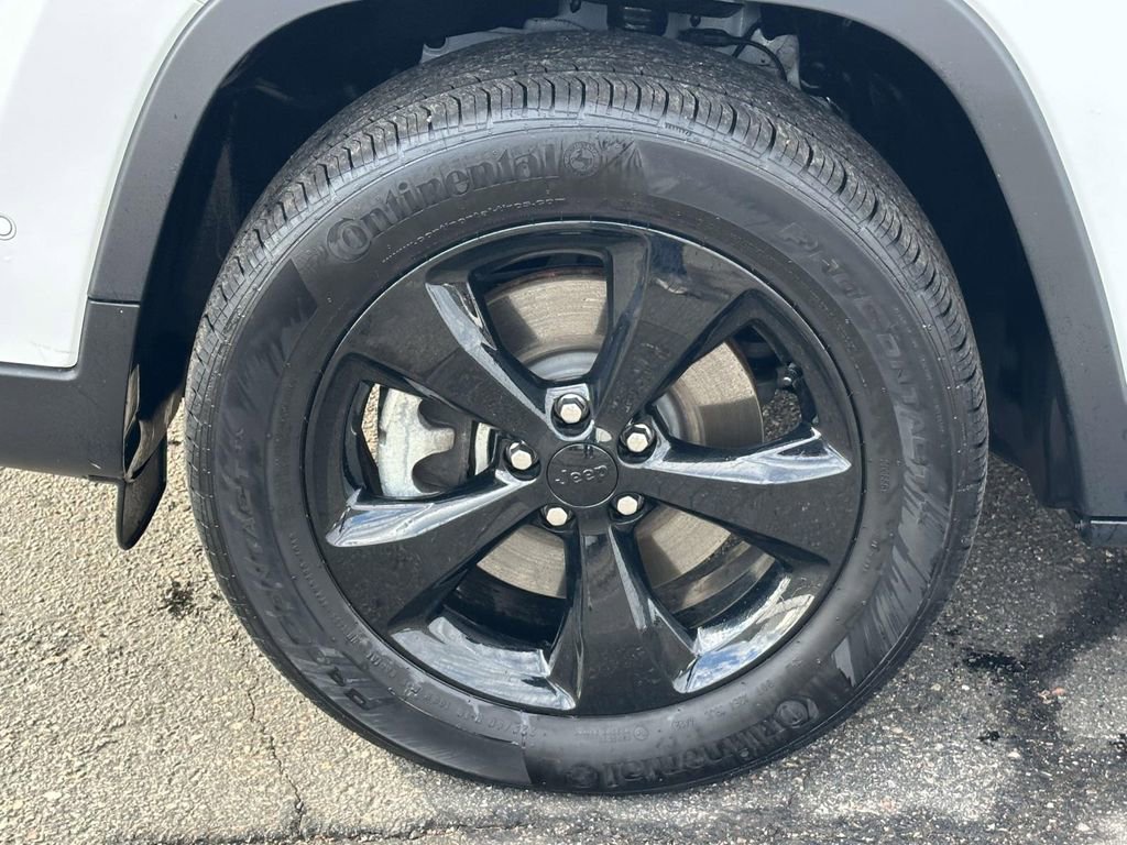 Used 2023 Jeep Cherokee Altitude Lux w/ Lux Elite Package image 9