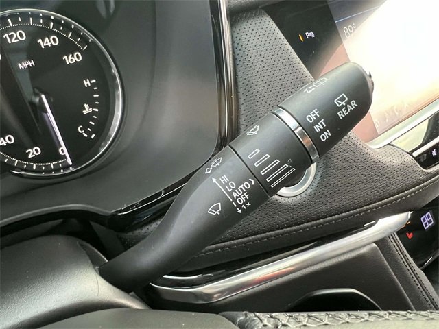 Used 2020 Cadillac XT5 Premium Luxury image 27