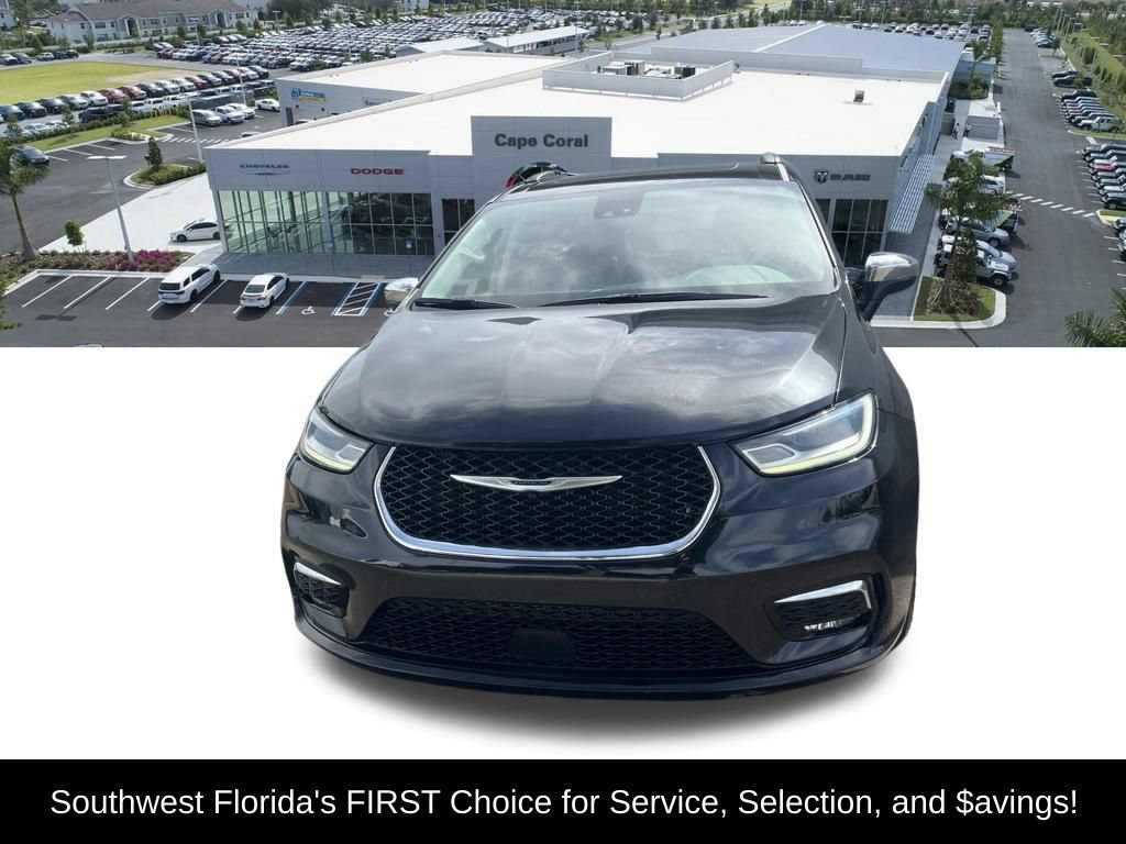 Certified 2023 Chrysler Pacifica Limited FWD video 2