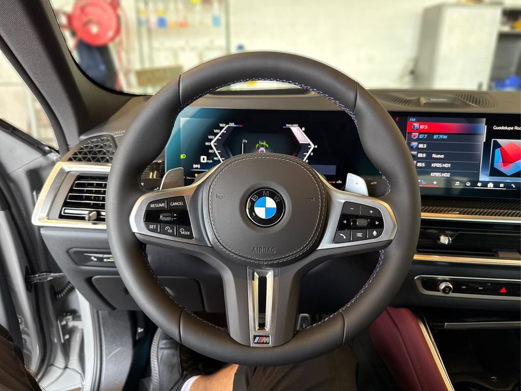 New 2026 BMW X6 M60i w/ Executive Package image 23