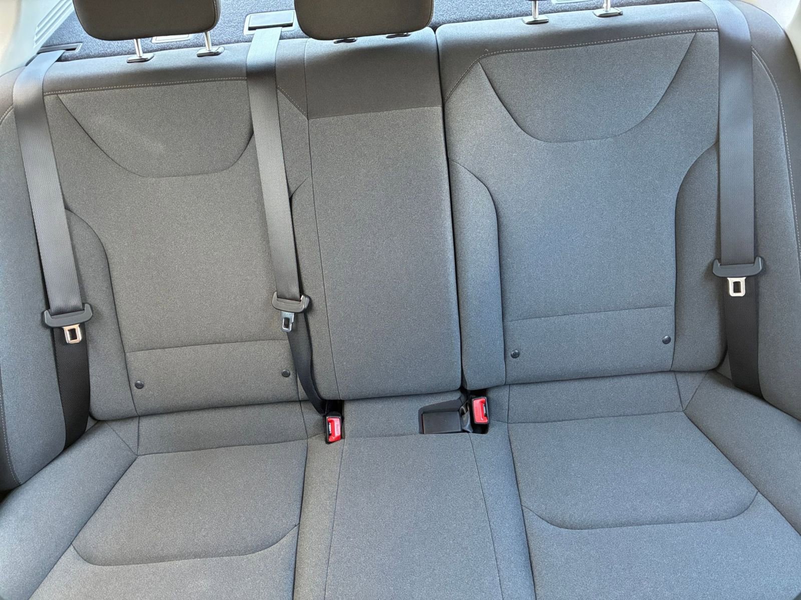Used 2025 Kia K4 LXS image 37