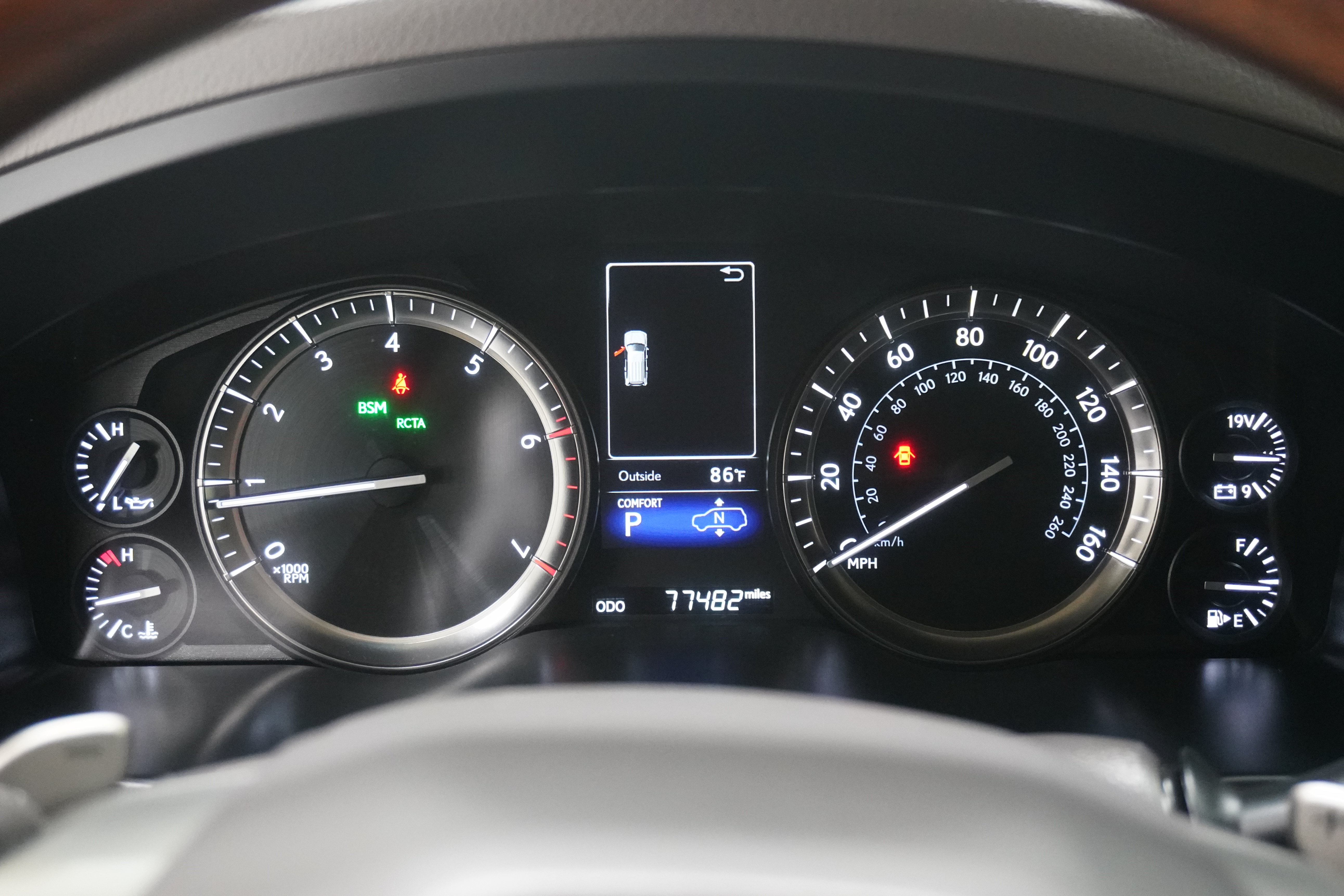 Used 2019 Lexus LX 570 4WD w/ Luxury Package image 23