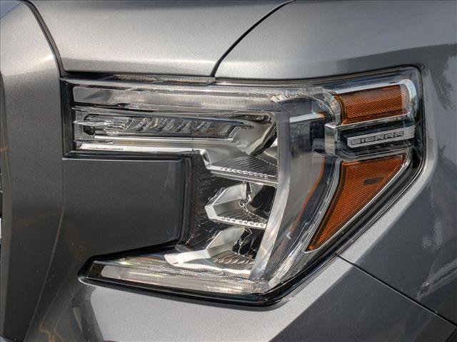 Used 2021 GMC Sierra 1500 AT4 w/ Driver Alert Package II AWD/4WD image 9