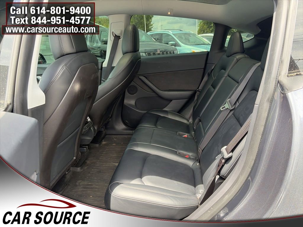 Used 2021 Tesla Model Y Long Range AWD/4WD image 21