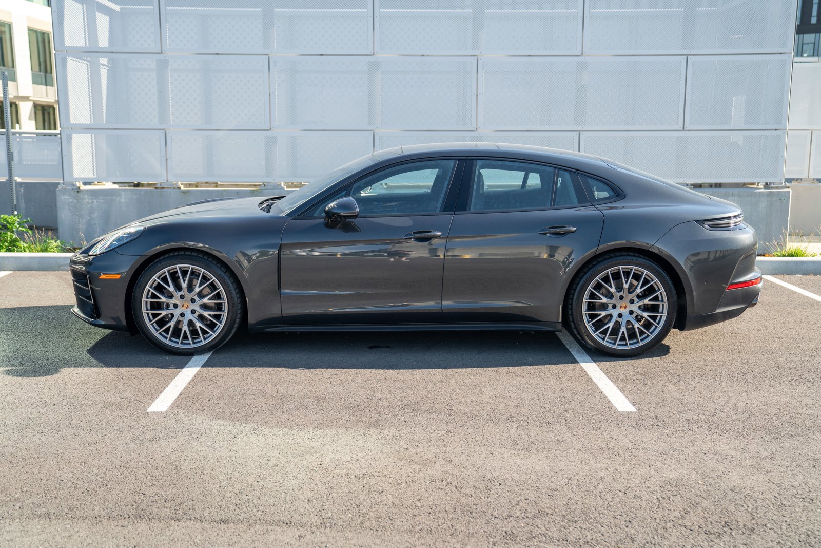 New 2026 Porsche Panamera 4 AWD/4WD image 2