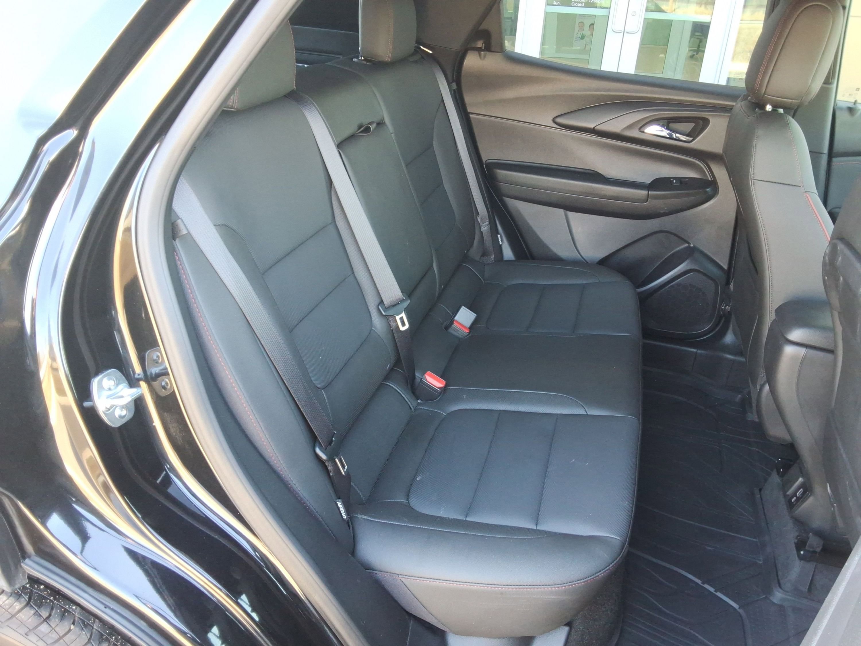 Used 2026 Chevrolet TrailBlazer RS w/ Convenience Package FWD image 32