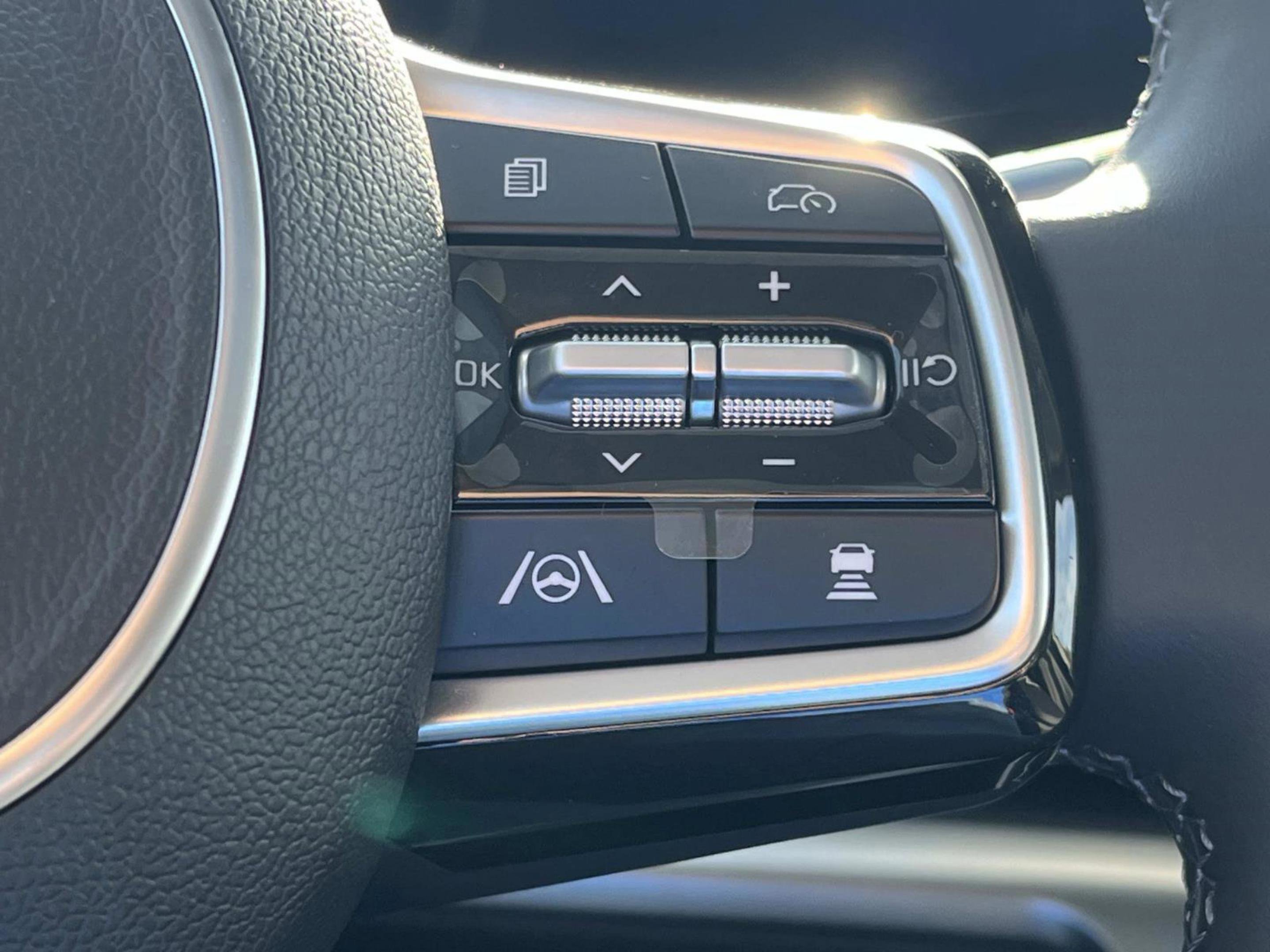 New 2026 Kia Carnival SX image 31