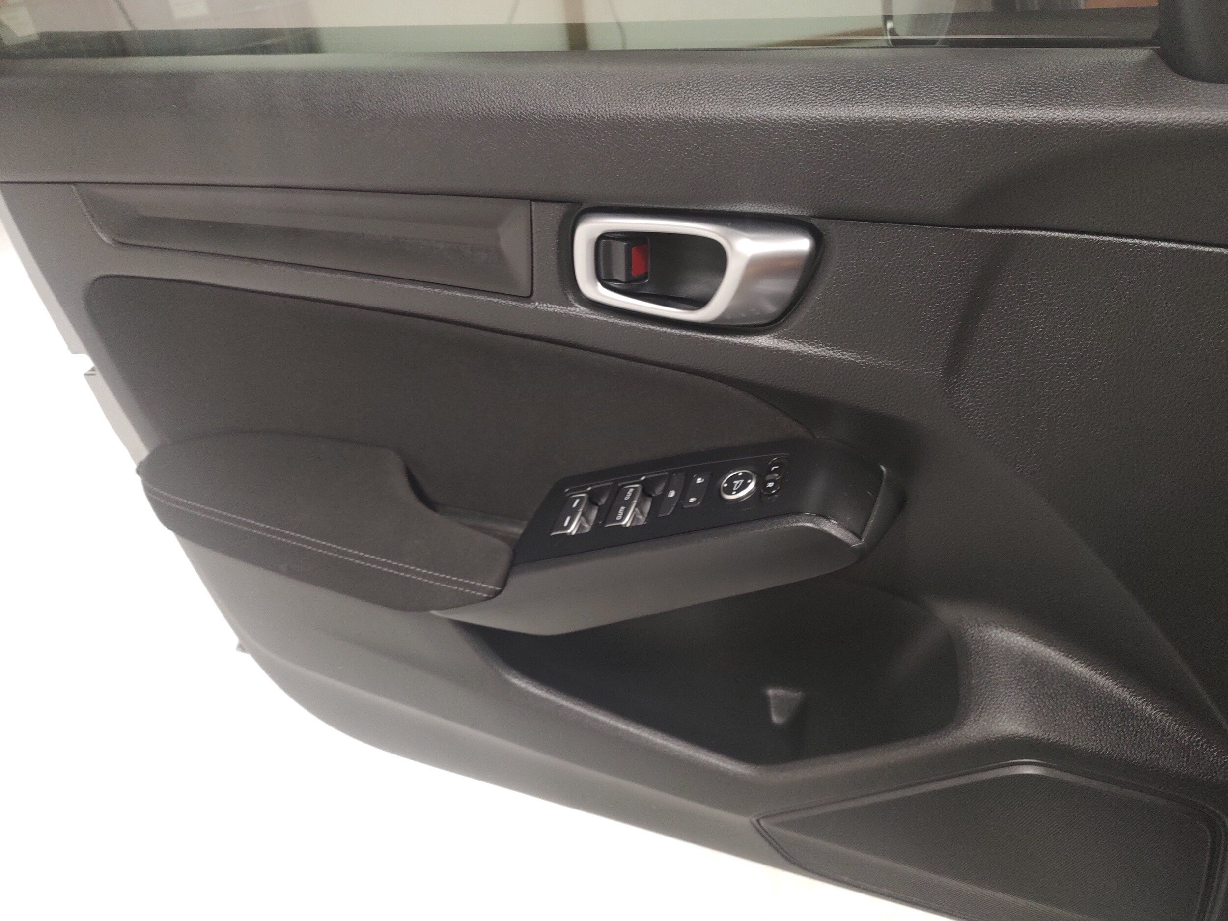 Used 2024 Honda Civic LX image 9