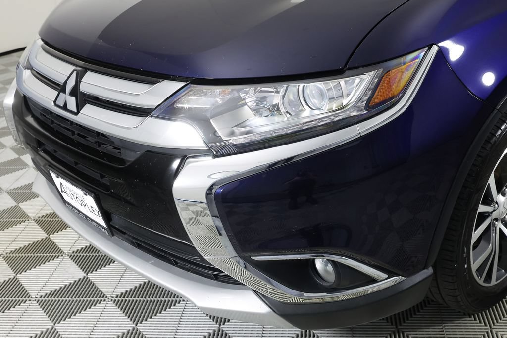 Used 2018 Mitsubishi Outlander SE FWD image 38