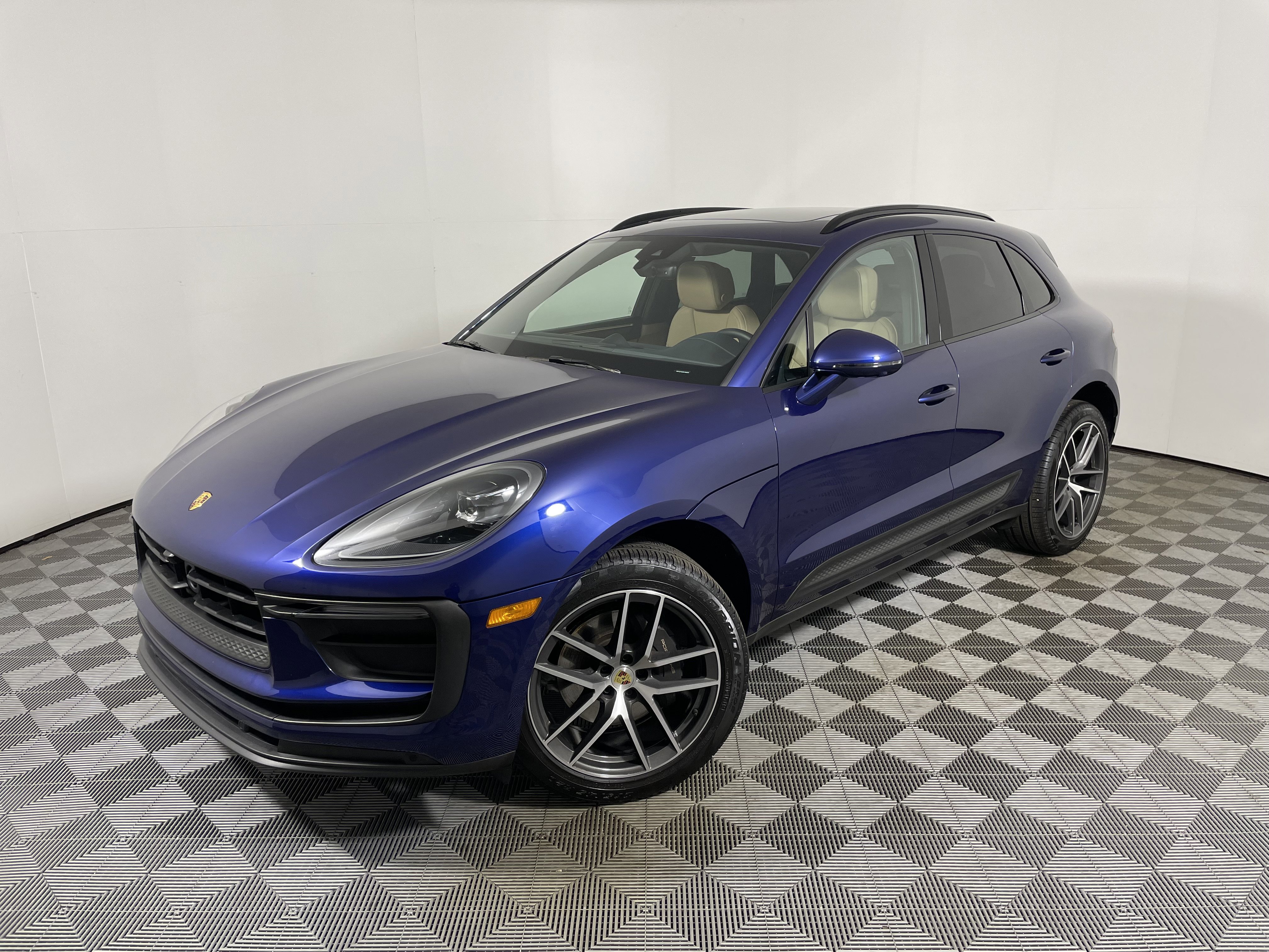 Certified 2025 Porsche Macan