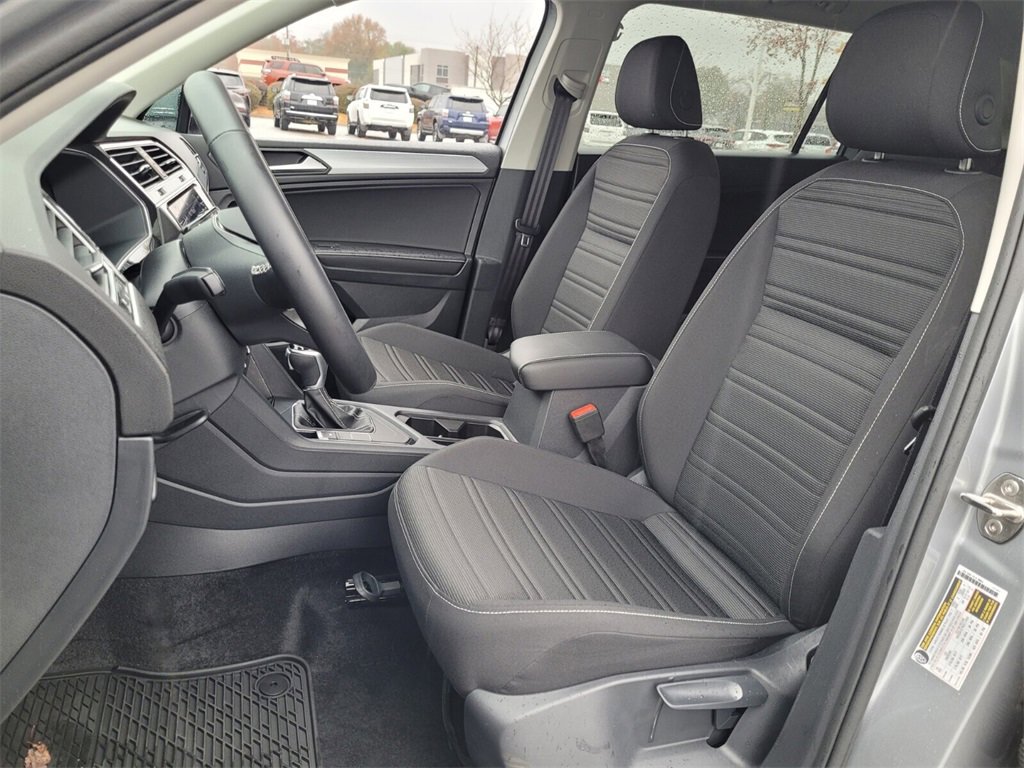 Used 2024 Volkswagen Tiguan S image 5