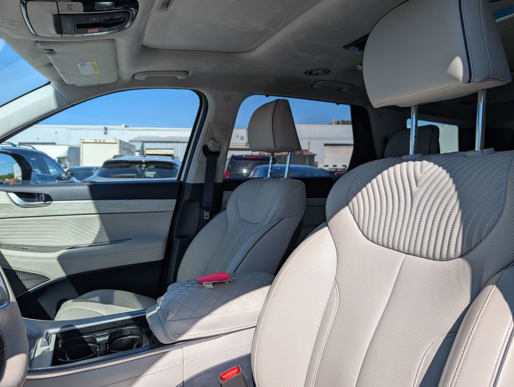 Used 2023 Hyundai Palisade Calligraphy AWD/4WD image 11