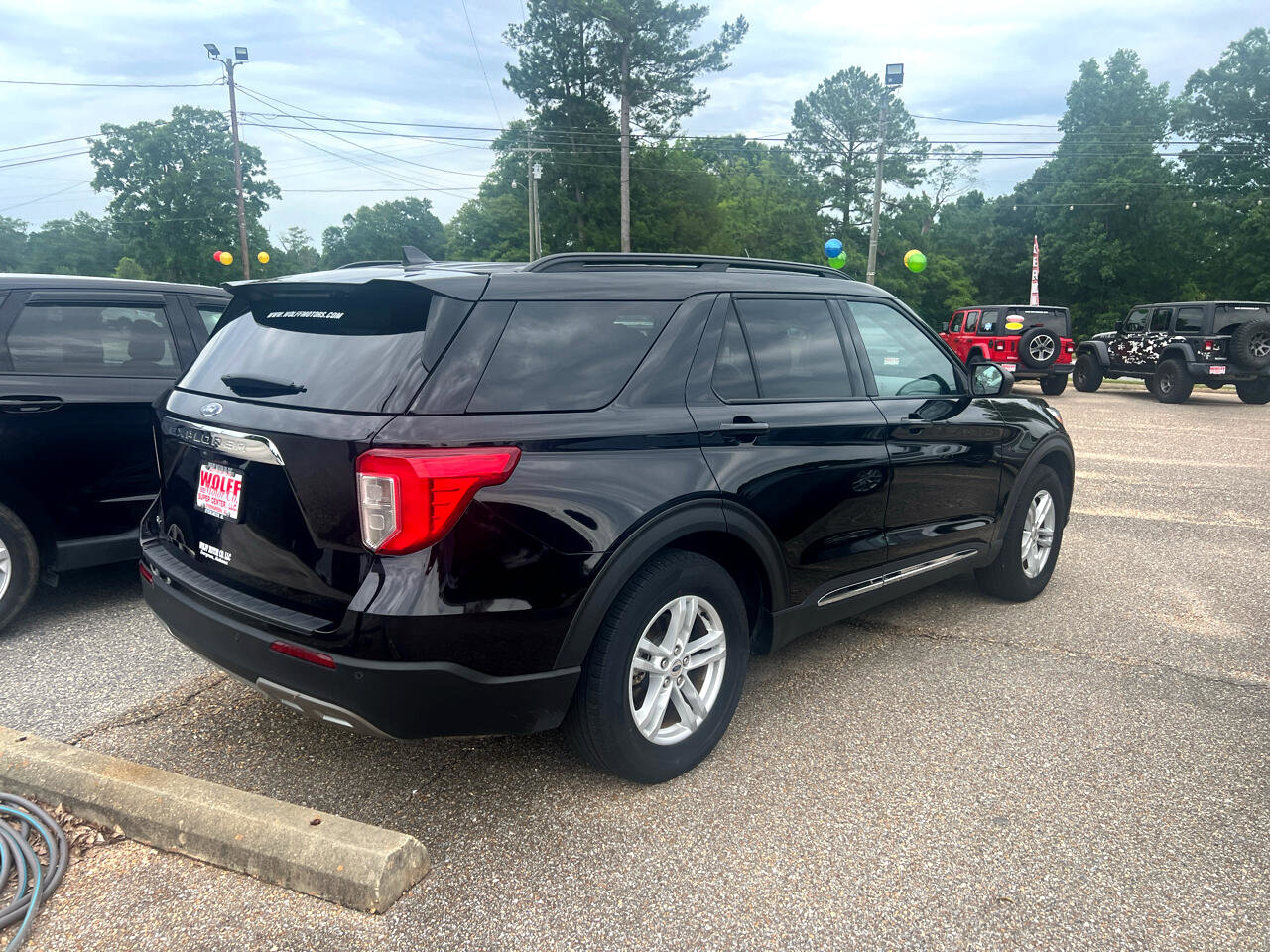 Used 2024 Ford Explorer XLT w/ Equipment Group 202A image 6