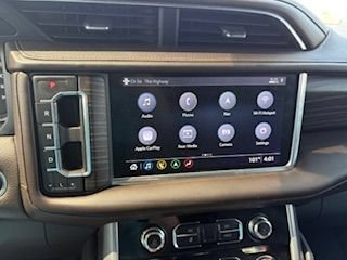 Used 2021 GMC Yukon XL Denali w/ Denali Premium Package AWD/4WD image 14