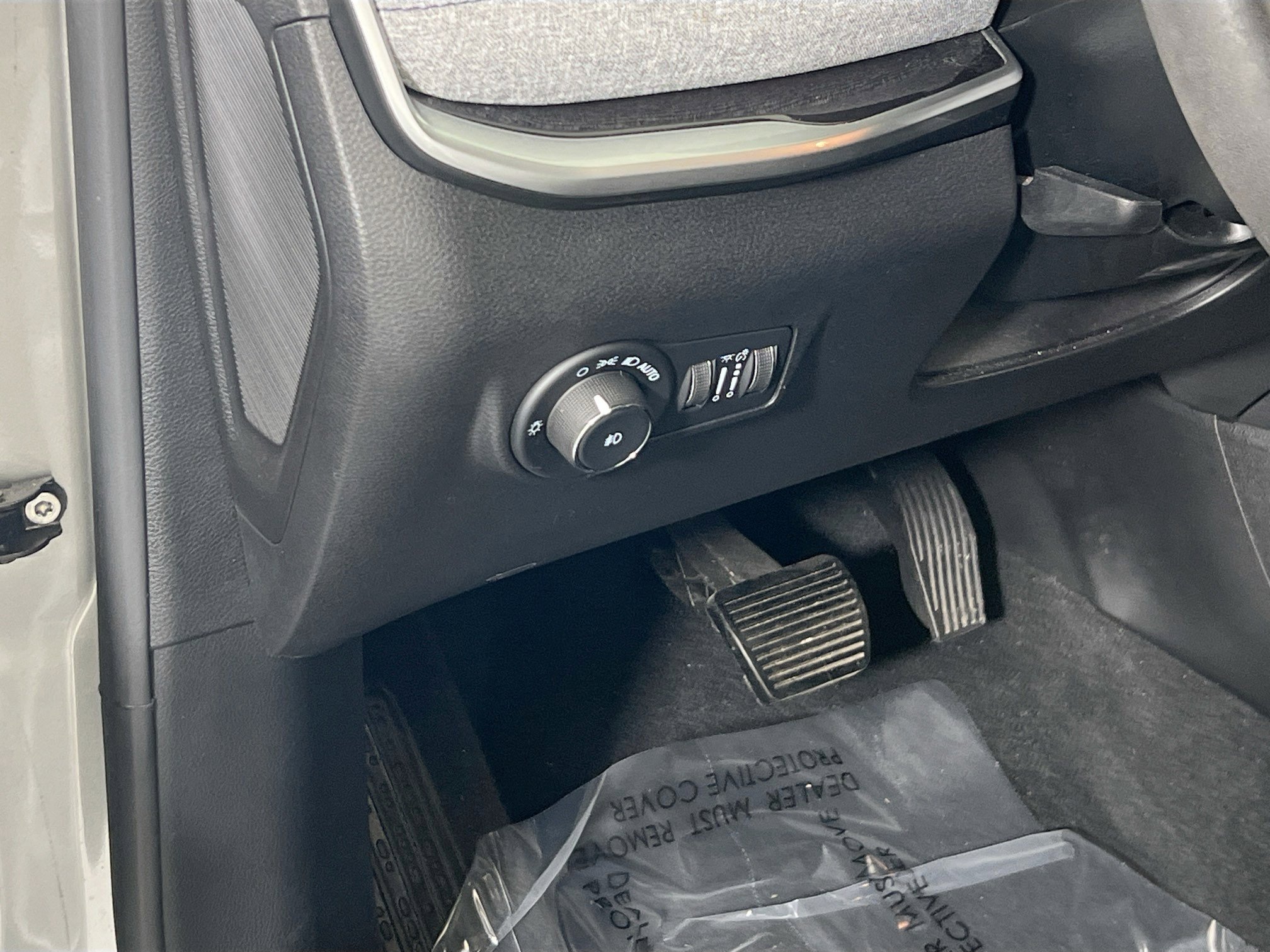 Used 2022 Jeep Compass Latitude image 10