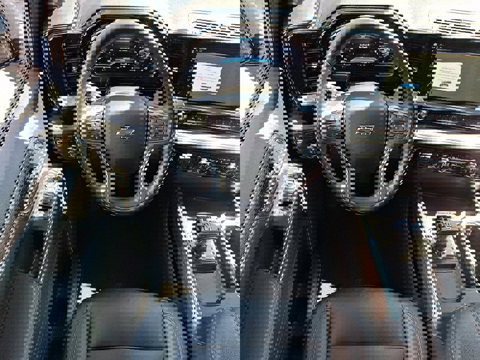 Used 2022 Chevrolet Silverado 1500 LT Trail Boss w/ LT Trail Boss Premium Package image 10