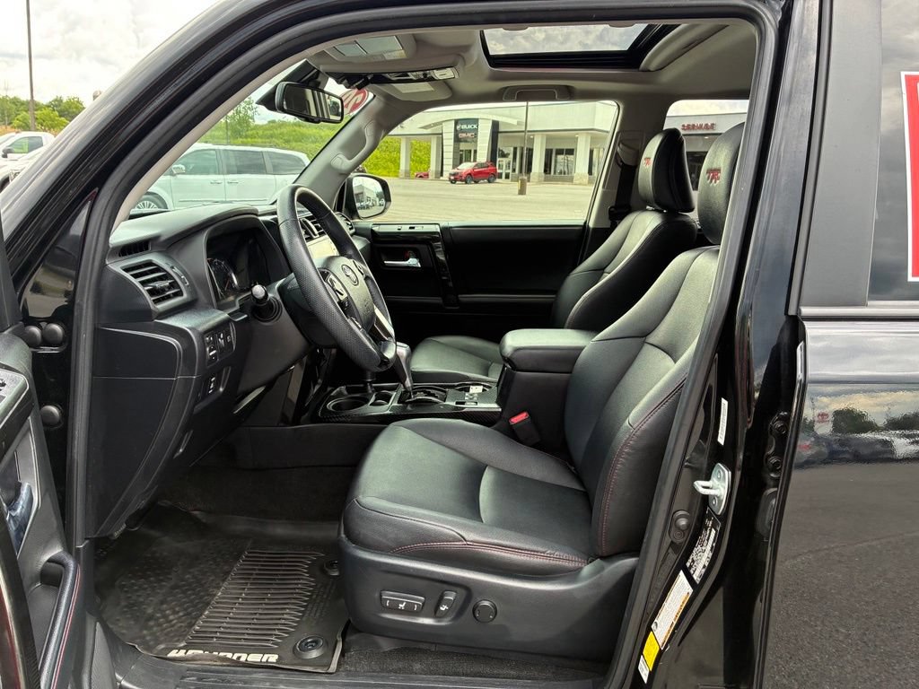 Used 2020 Toyota 4Runner TRD Off-Road Premium w/ Moonroof Package AWD/4WD image 16