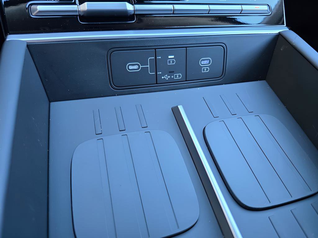 New 2026 Hyundai Santa Fe SE image 21