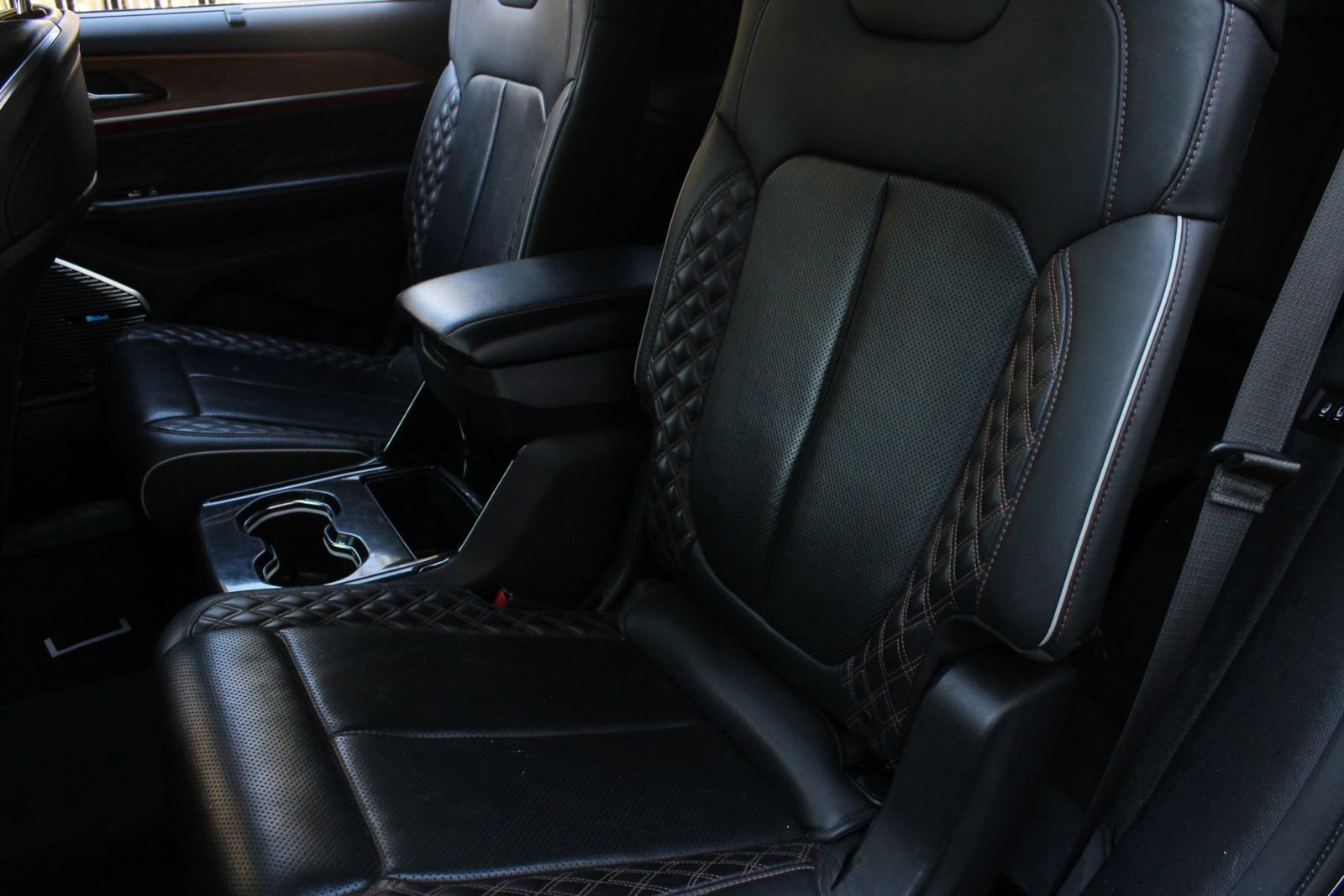 Used 2021 Jeep Grand Cherokee L Summit image 21