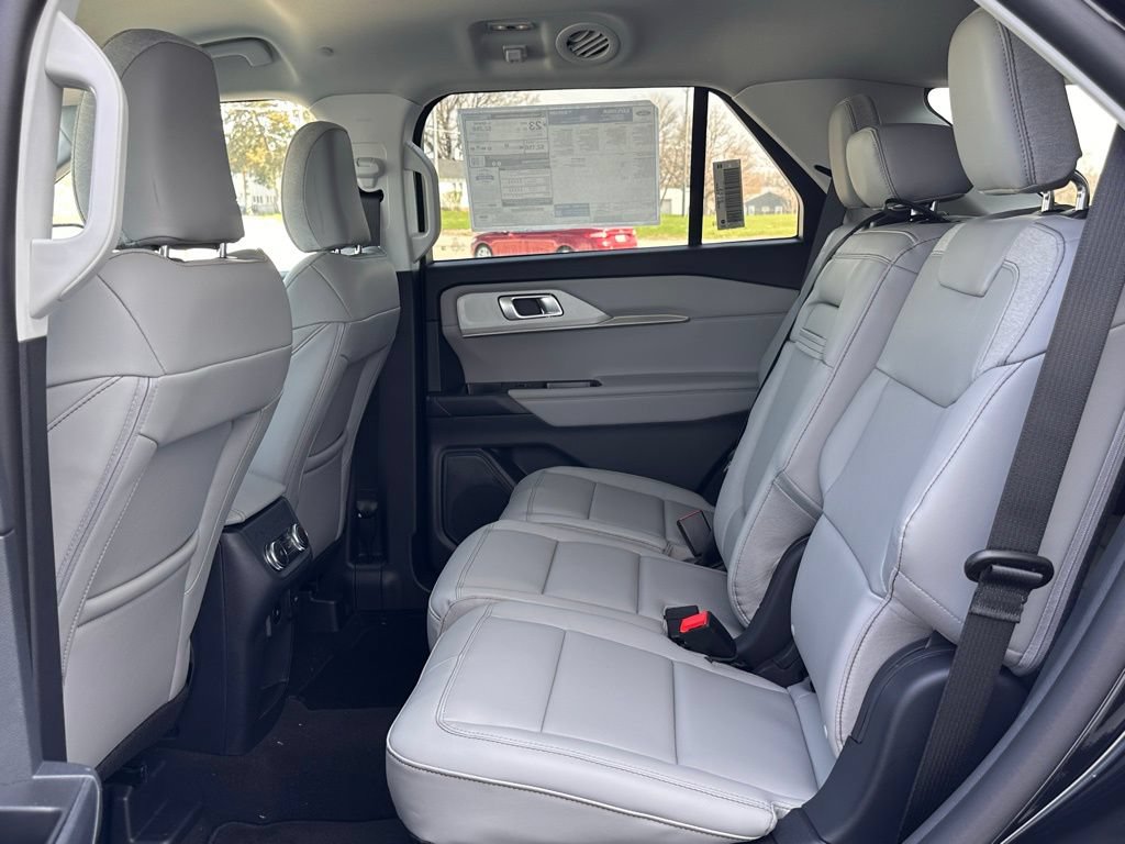 New 2026 Ford Explorer Active w/ Active Comfort Package AWD/4WD image 18