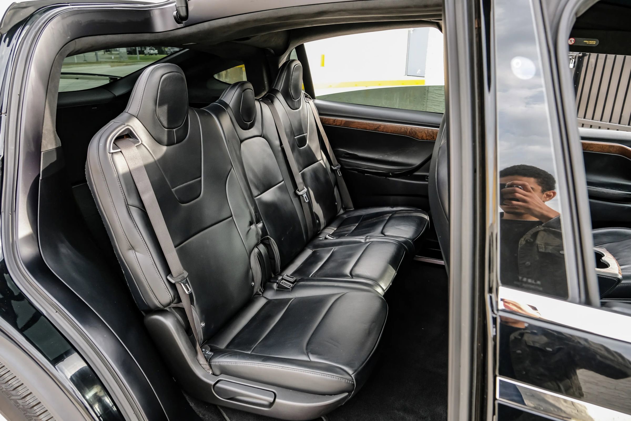 Used 2017 Tesla Model X 90D image 38