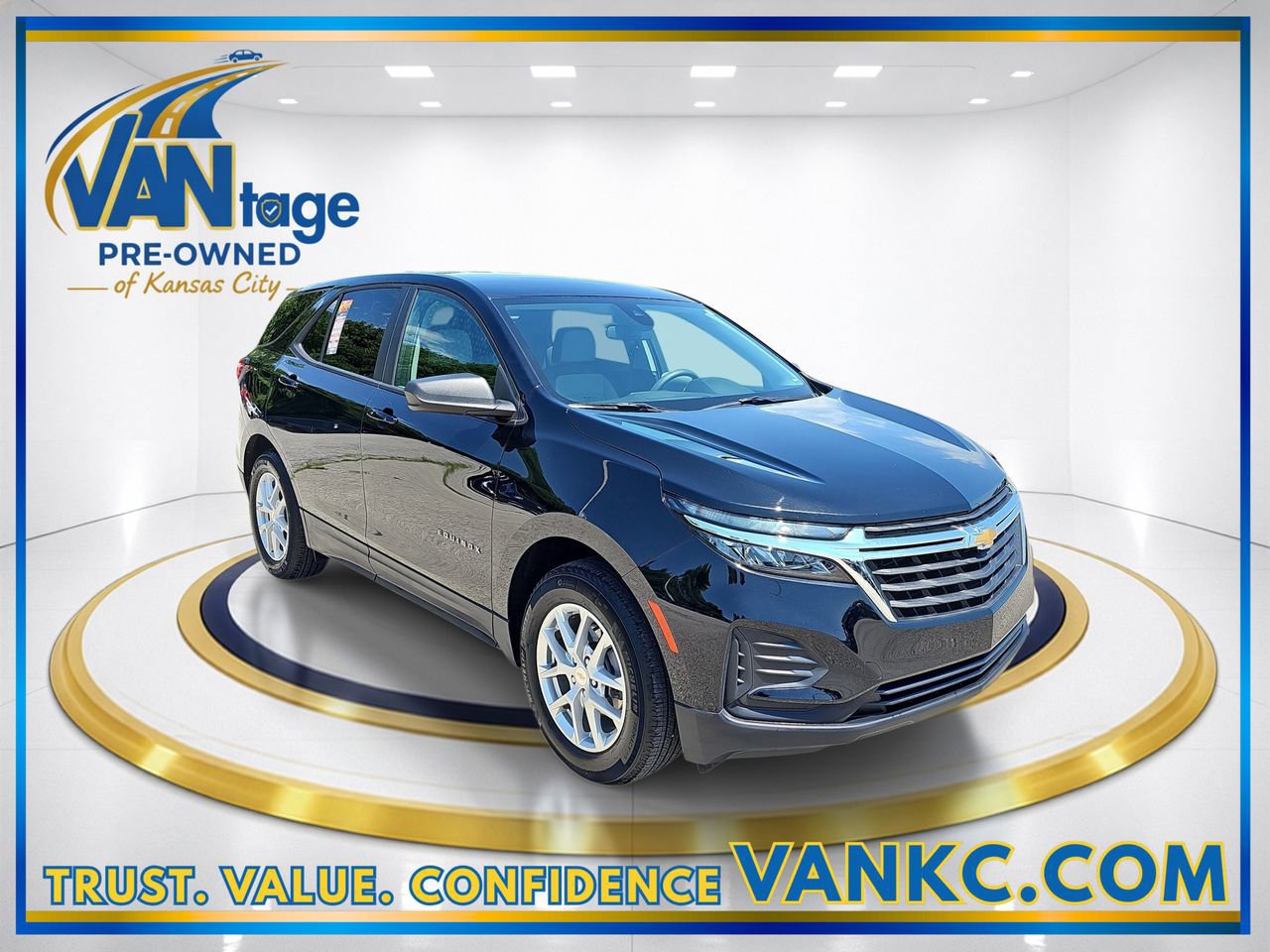 Used 2024 Chevrolet Equinox LS w/ LS Convenience Package FWD image 3