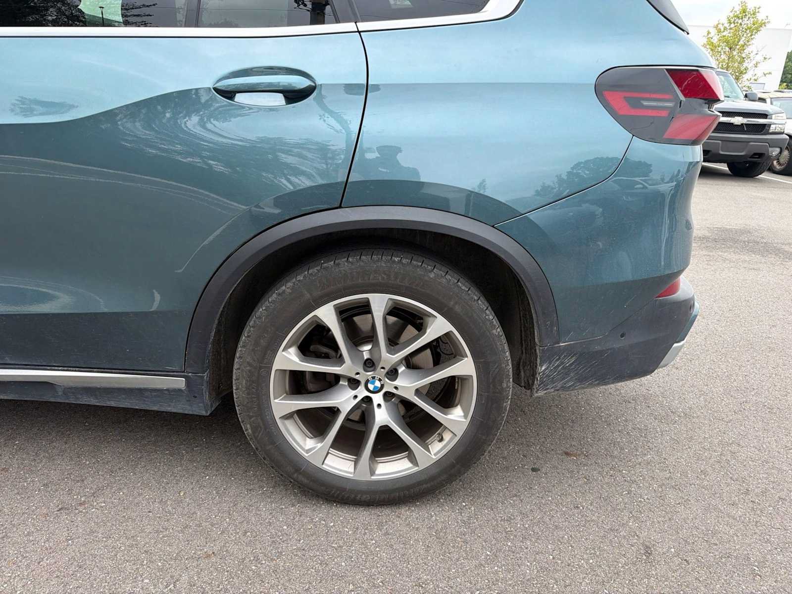 Used 2024 BMW X5 xDrive40i w/ Parking Assistance Package AWD/4WD image 4