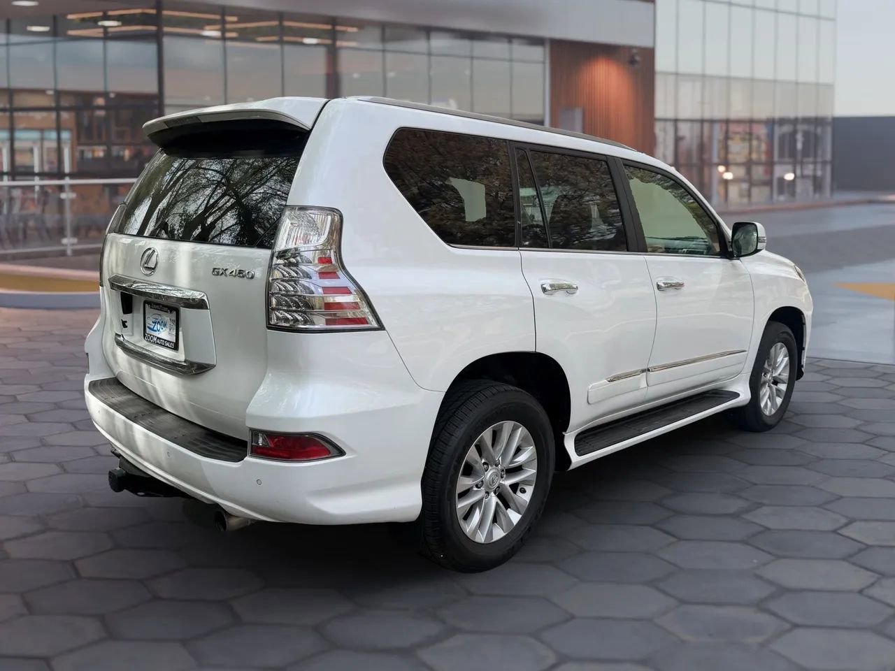 Used 2016 Lexus GX 460 w/ Premium Package AWD/4WD image 12