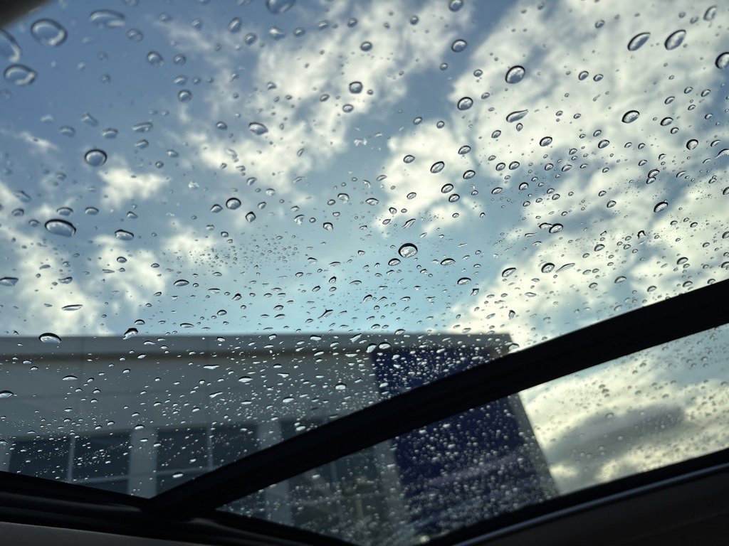 Certified 2024 Volvo V60 B5 Cross Country Plus w/ Protection Package Premier image 28