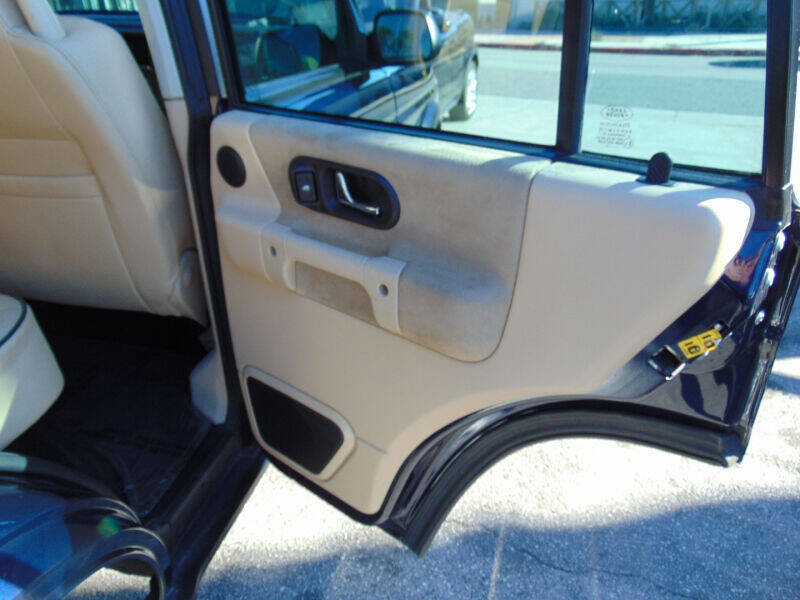 Used 2003 Land Rover Discovery SE image 14
