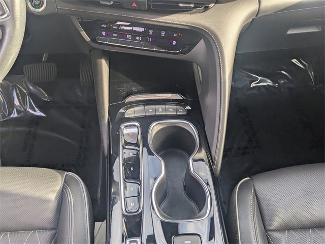 Used 2022 Buick Envision Avenir w/ Technology Package II image 19