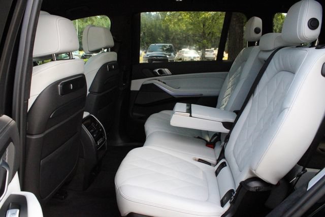 Used 2023 BMW X7 xDrive40i w/ Executive Package AWD/4WD image 13