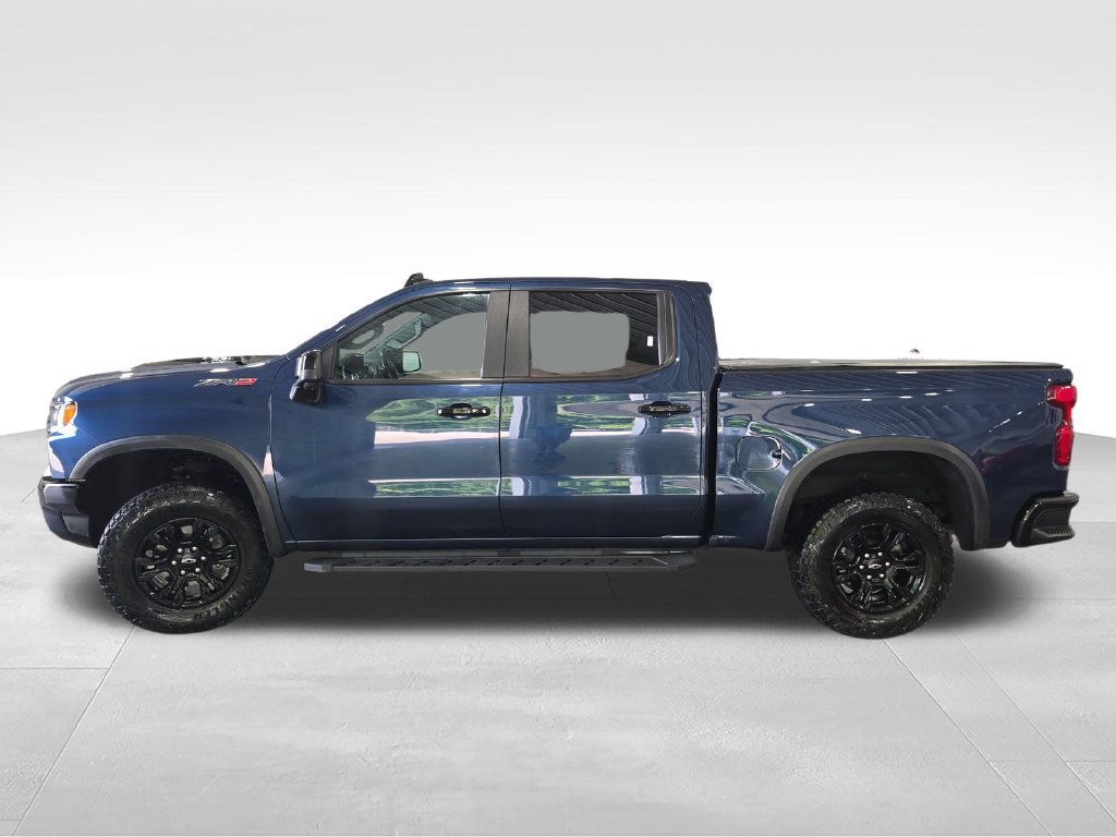 Used 2023 Chevrolet Silverado 1500 ZR2 w/ Technology Package AWD/4WD image 2