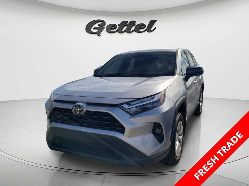 Used 2025 Toyota RAV4 LE FWD image 1