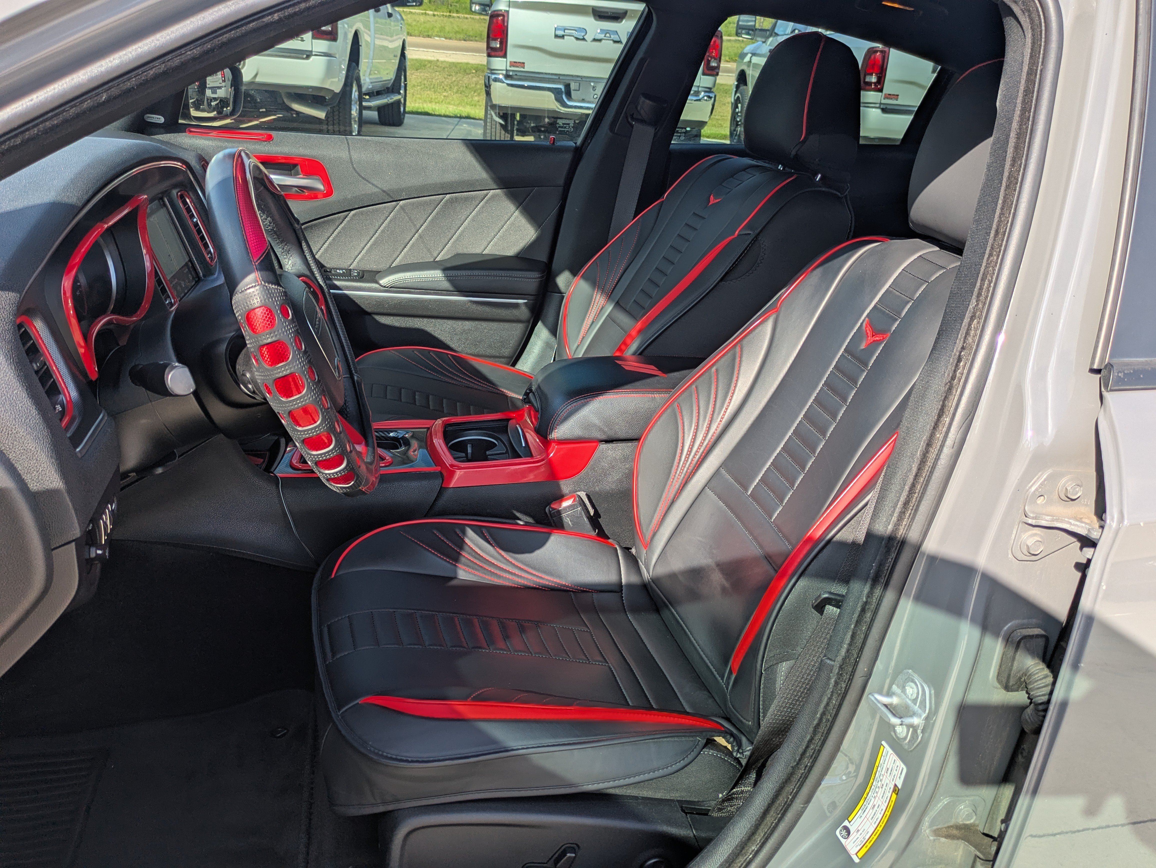 Used 2018 Dodge Charger SXT Plus w/ Driver Confidence Group RWD image 5