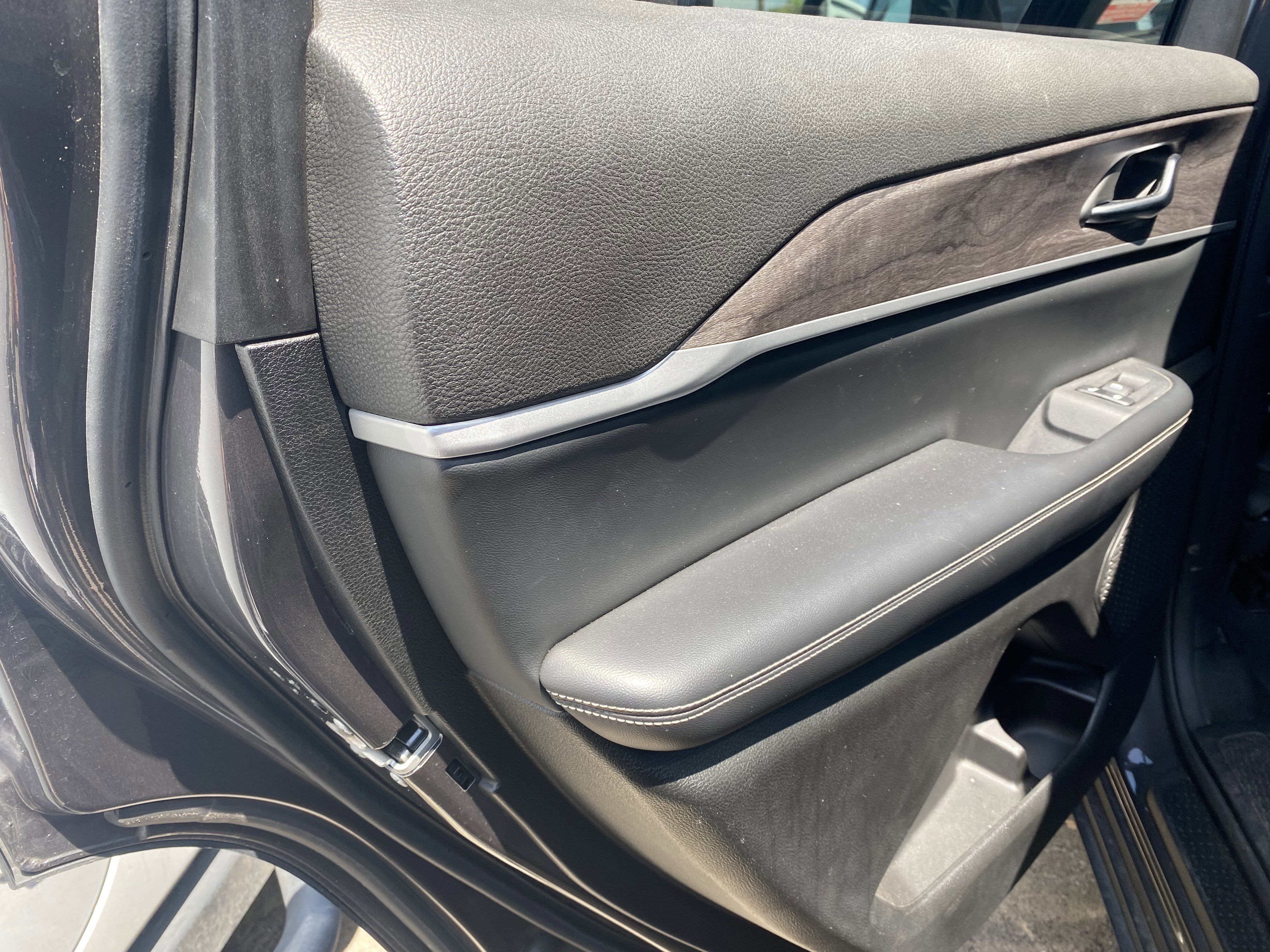 Used 2023 Jeep Grand Cherokee L Limited image 15