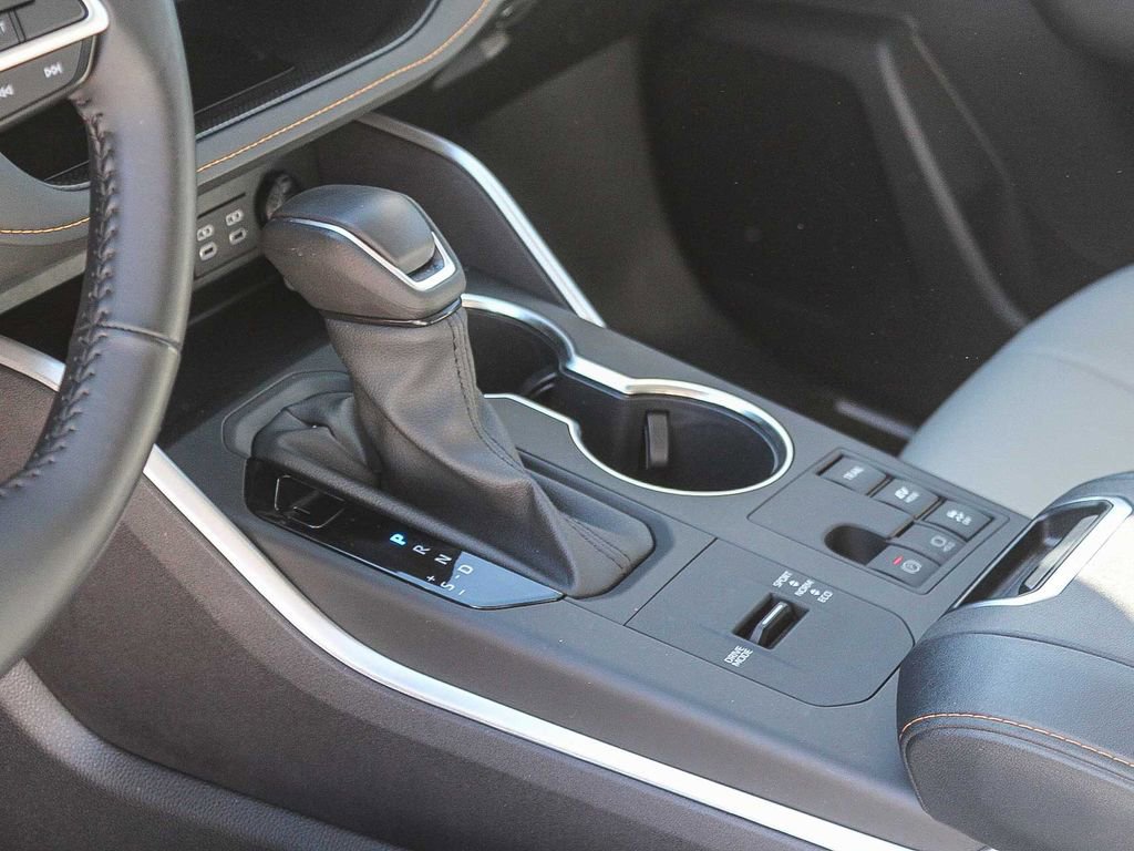 Used 2023 Toyota Highlander Bronze Edition image 20