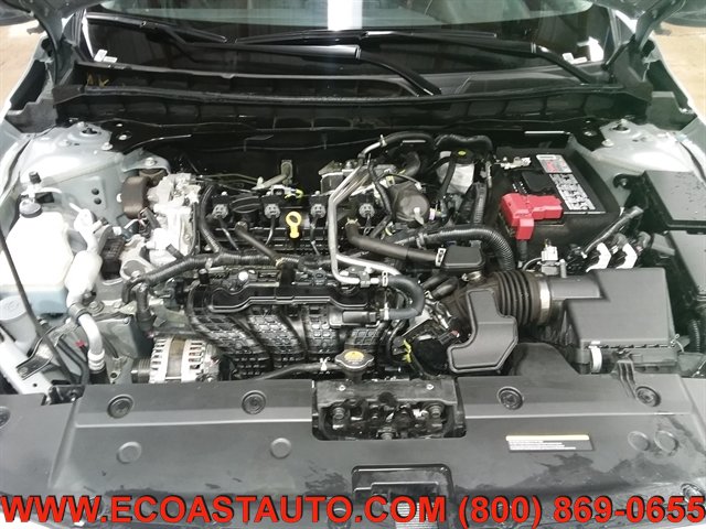 Used 2023 Nissan Altima 2.5 SR FWD image 9