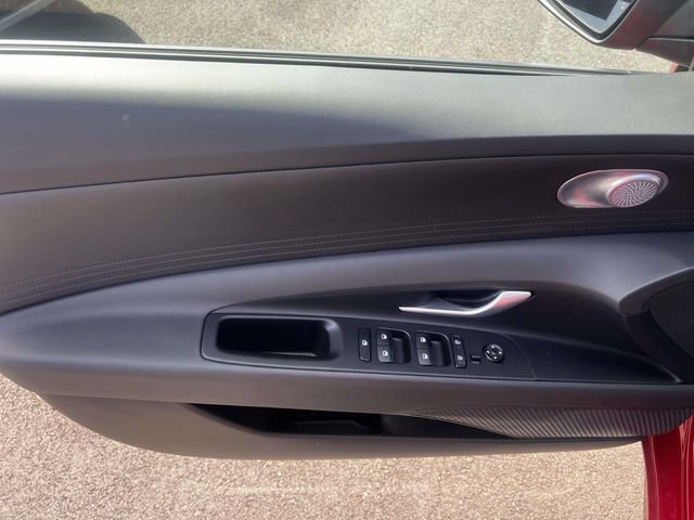Certified 2026 Hyundai Elantra SE FWD image 16