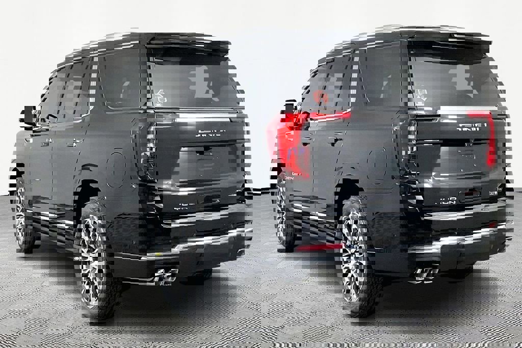 New 2026 GMC Yukon Denali w/ Denali Reserve Package image 4