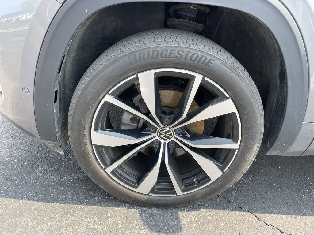 Used 2024 Volkswagen Atlas SEL Premium R-Line AWD/4WD image 10