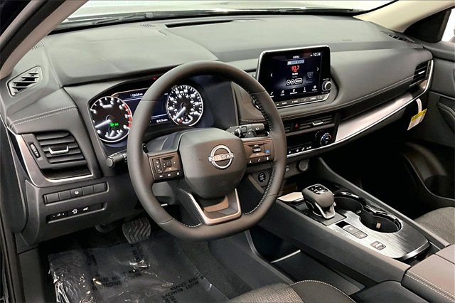 New 2025 Nissan Rogue SV image 6