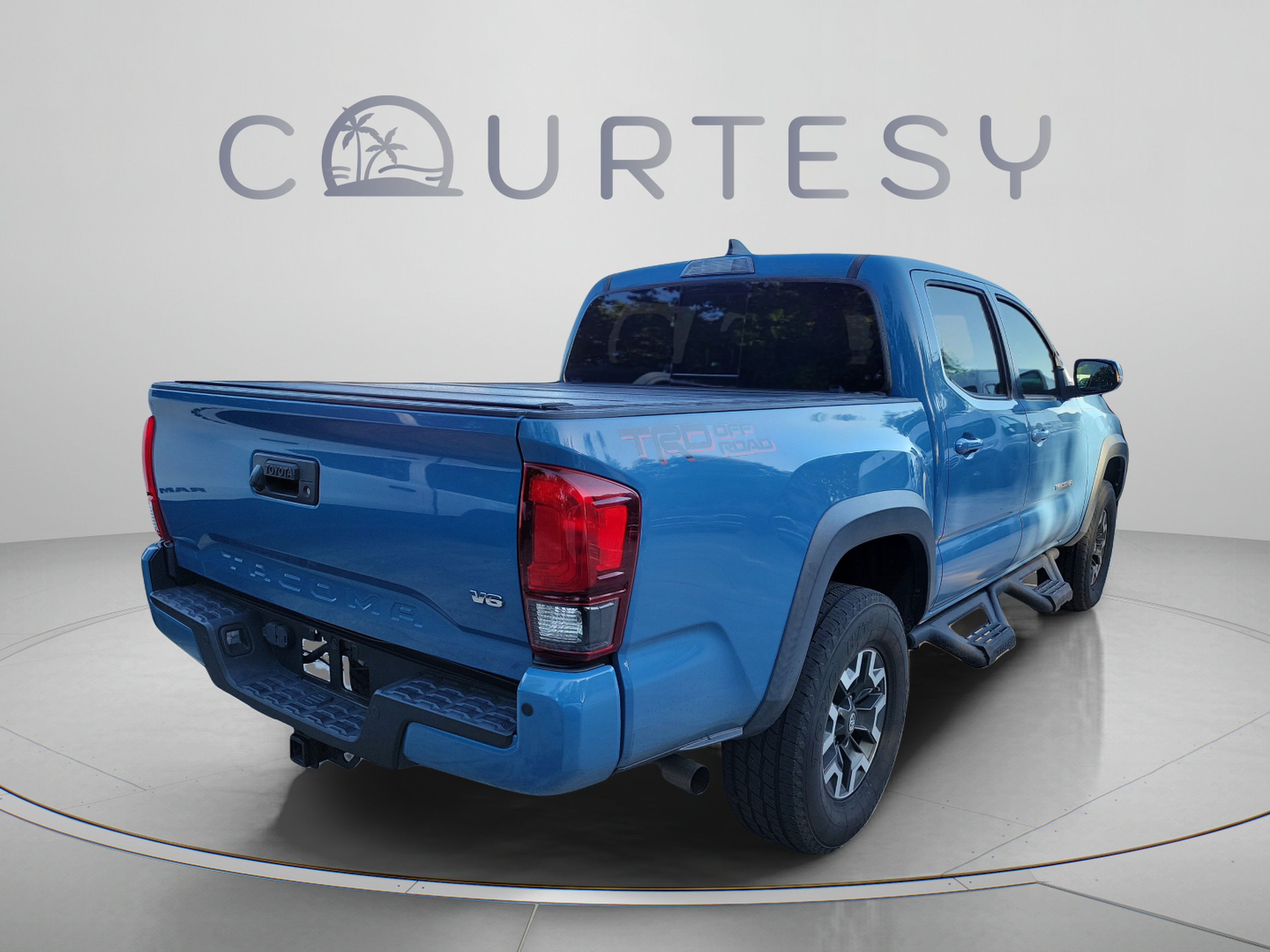 Used 2019 Toyota Tacoma TRD Off-Road w/ Technology Package RWD image 3