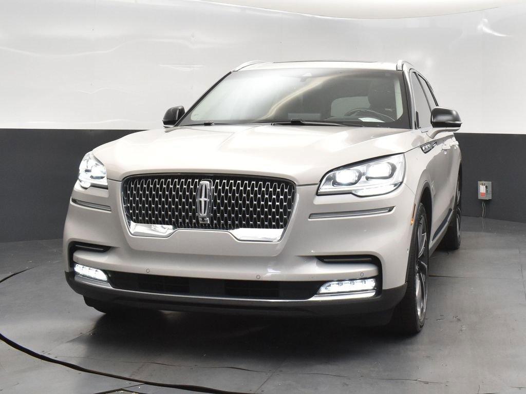 Used 2023 Lincoln Aviator Reserve w/ Equipment Group 201A image 10