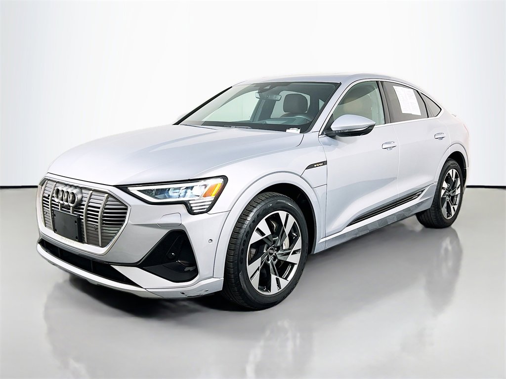 Certified 2022 Audi e-tron Prestige w/ Prestige Package image 3