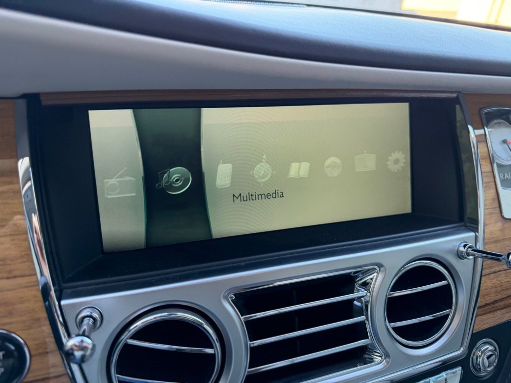 Used 2017 Rolls-Royce Wraith RWD image 21