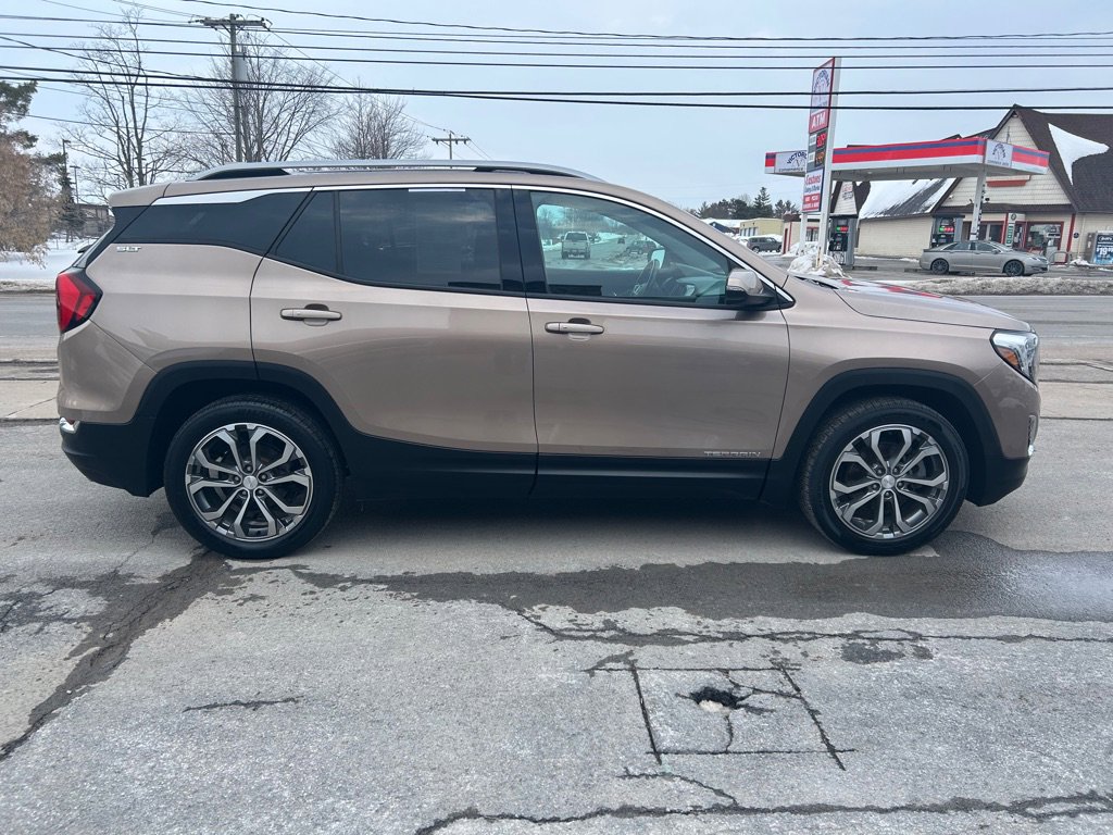 Used 2018 GMC Terrain SLT w/ Preferred Package image 8