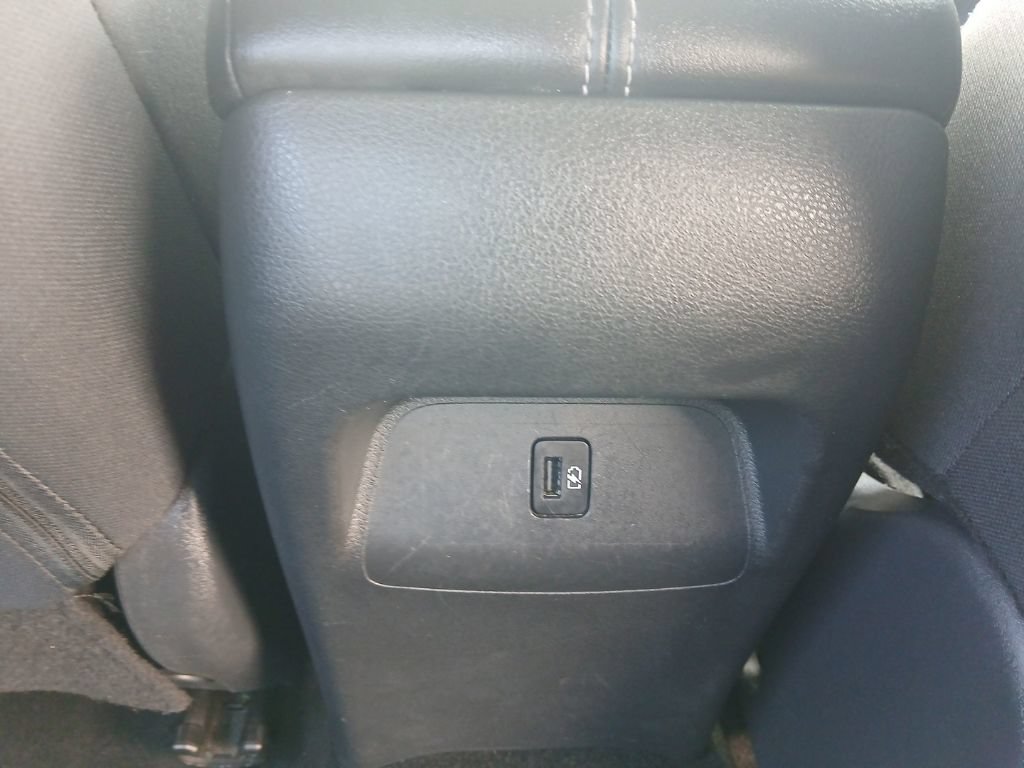 Used 2023 Nissan Sentra SV FWD image 17