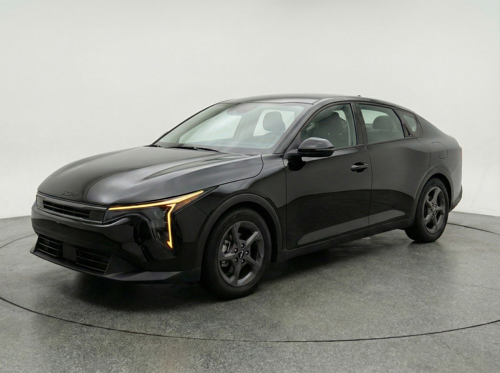 Used 2025 Kia K4 LXS FWD image 3