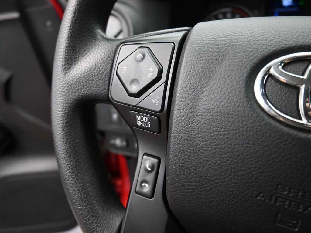 Used 2022 Toyota Tacoma SR AWD/4WD image 6